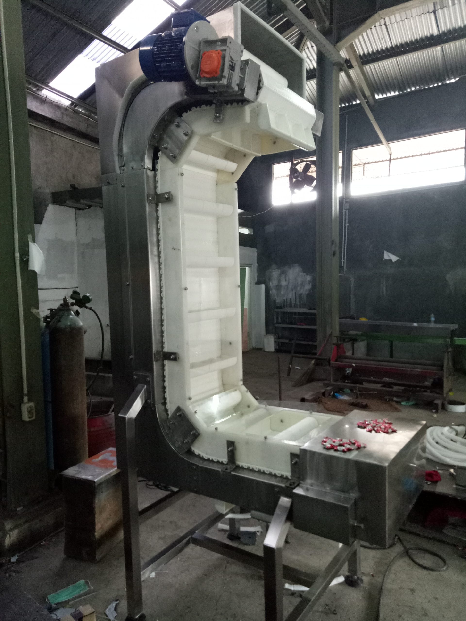 Conveyor Modullar with Bucket